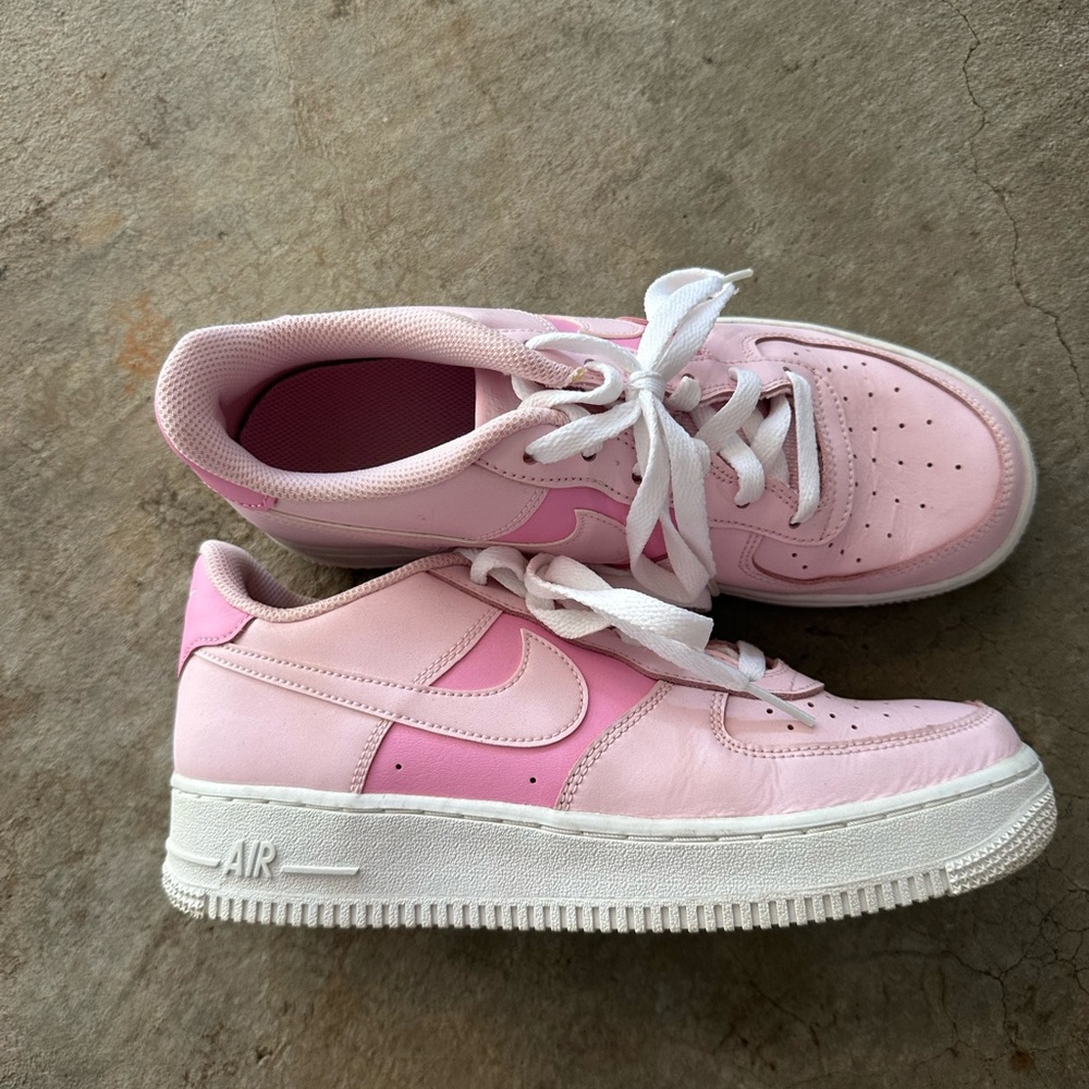 Nike Air Force 1 Pink